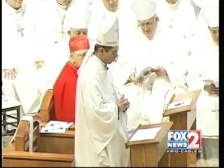 Special mass held to install a new Bishop