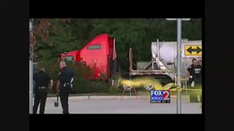 Truck possibly carrying drugs comes under fire from officers in Houston