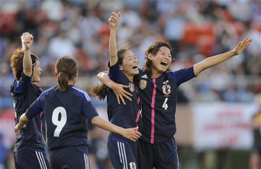 Homare Sawa, Saki Kumagai, Nahomi Kawasumi, Yuki Ogimi