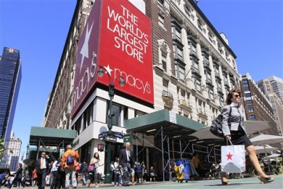 Earns Macys