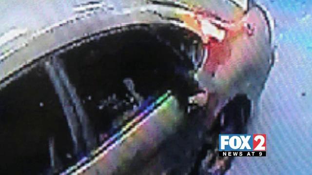 Authorities Search for Mercedes Aggravated Robbers