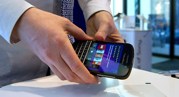 q10-sales-604em060413