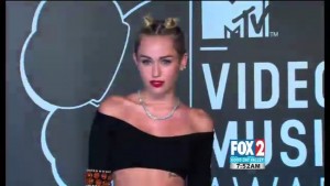 Oh Miley, Did you disappoint your Fans Again? item-thumbnail