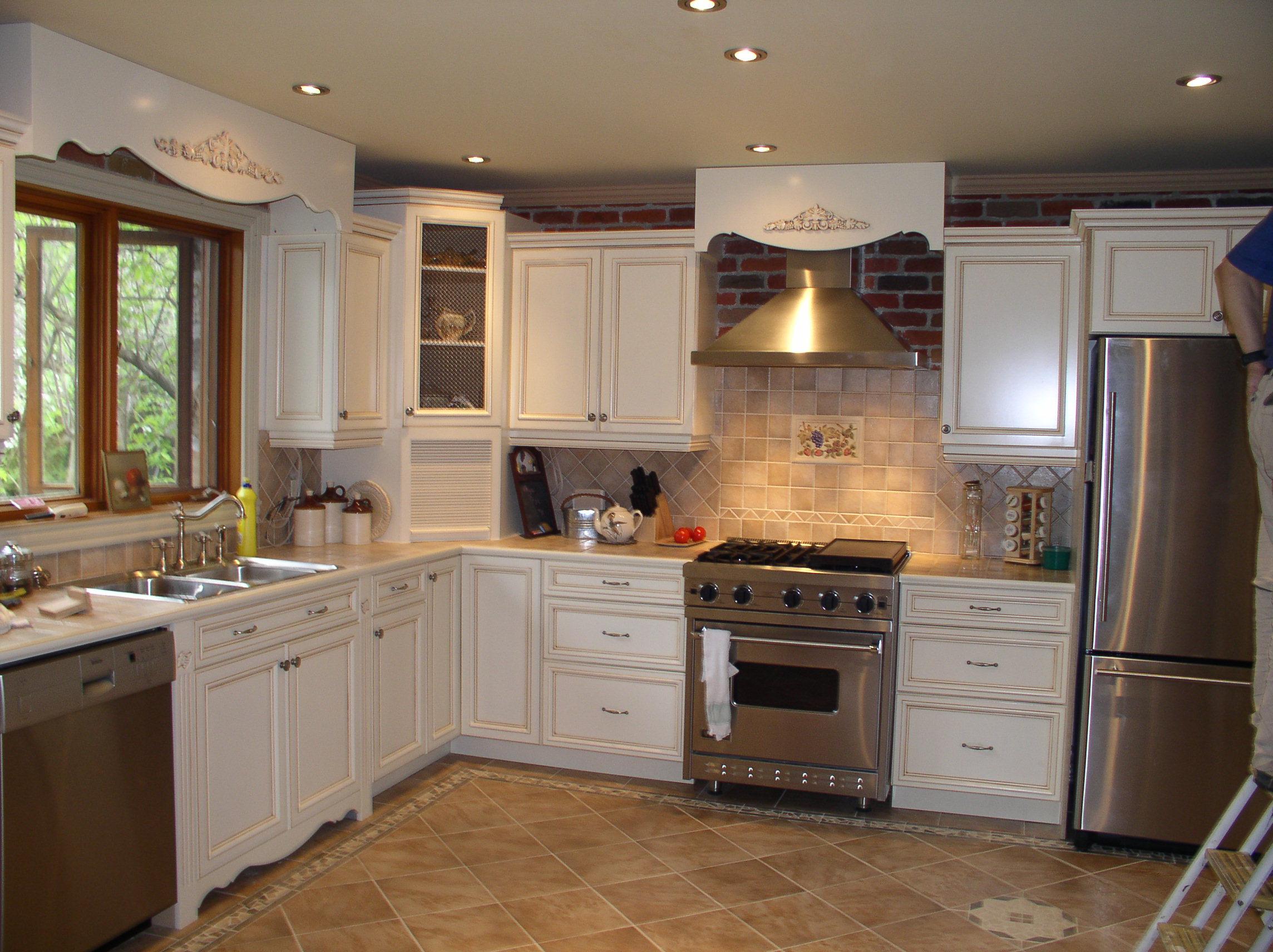 kitchens with white cabinets and tile floors herringbone ceramic tile for your kitchen floor fox news south texas kitchens with white cabinets and tile floors herringbone ceramic tile for your kitchen floor fox news south texas