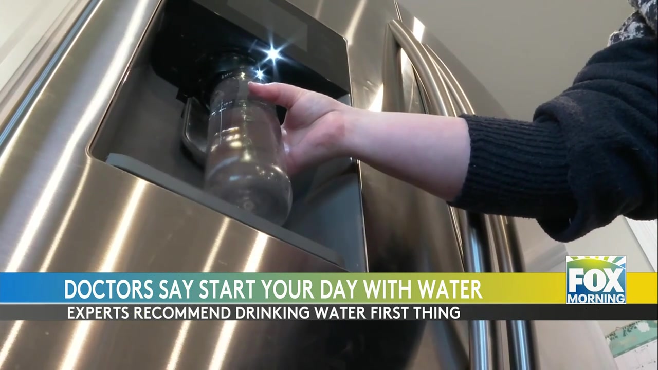 Doctors Recommend Morning Hydration For Better Health