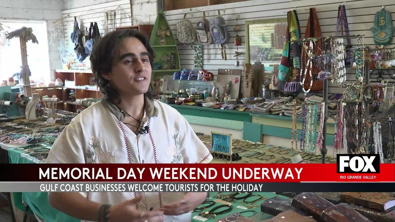 Texas Gulf Coast Enjoys Memorial Day Boom As Tourists Flock For Holiday Weekend